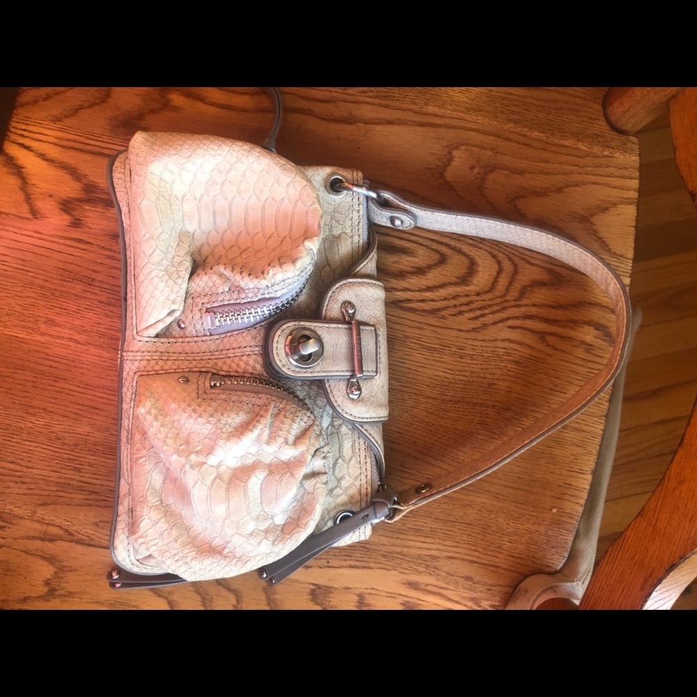 Botkier - Picture 6 of 8